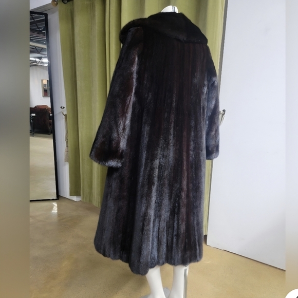 Vintage Black/Brown Mink Long Jacket - Picture 12 of 16